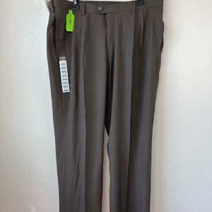 NWT Haggar Men’s Dress Pants Size 40W X 29L
